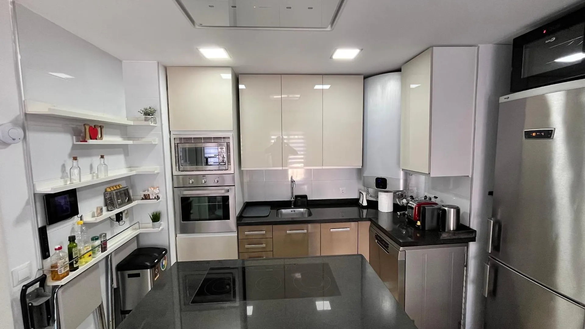 Piso En El Centro Malaga Apartman